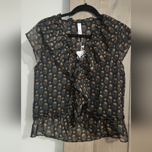 MANGO Black & Yellow Floral Ruffled Mock WrapTop. Size XS NWT - Picture 5 of 13